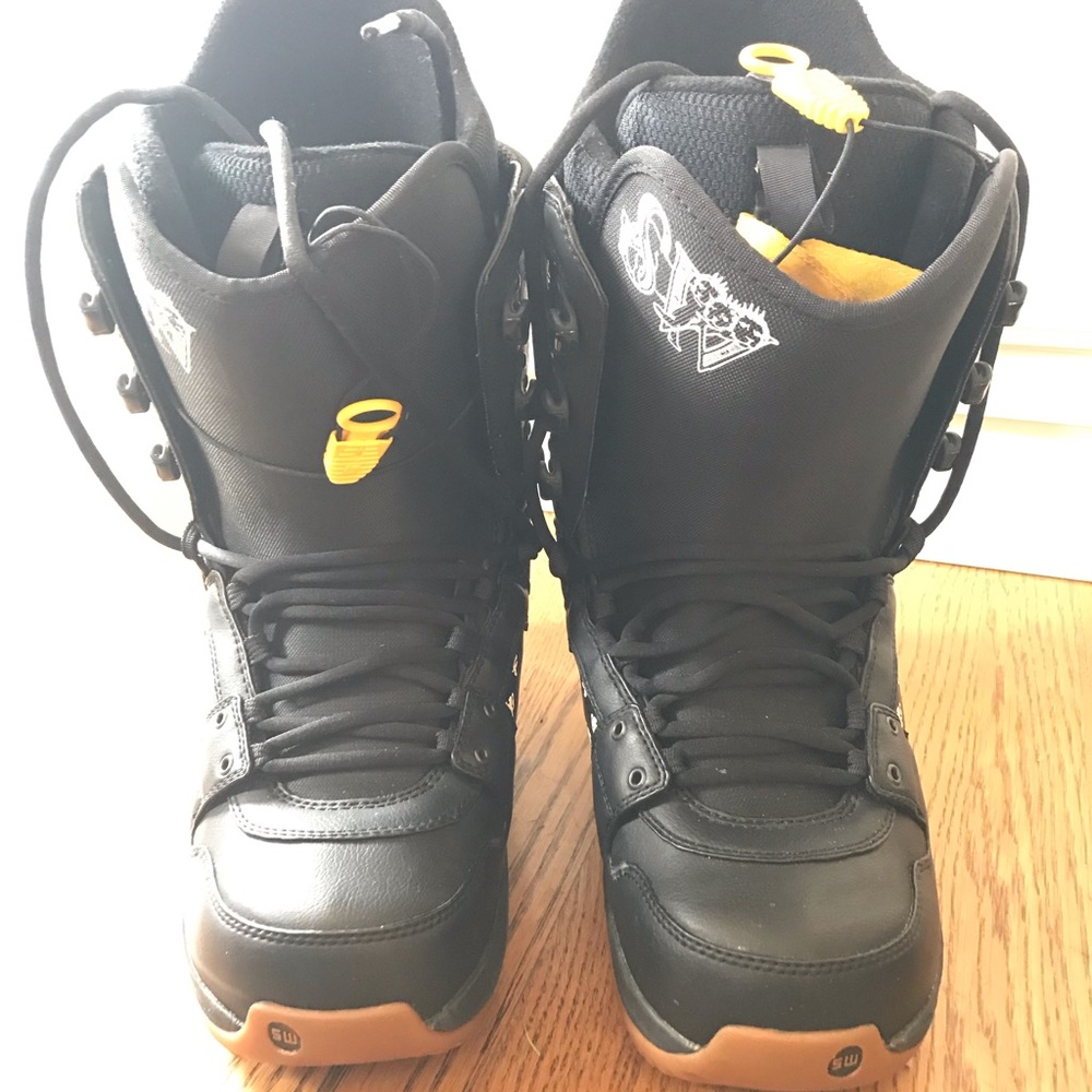 US Size 10 Burton Snowboard Boots